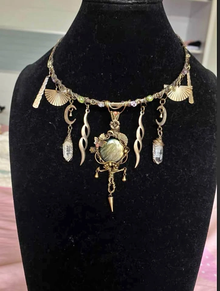 Handmade Wiring Crystal Moon Choker Necklace