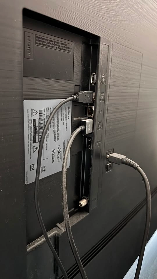 65' Samsung QLED 4K Smart TV - photo 2