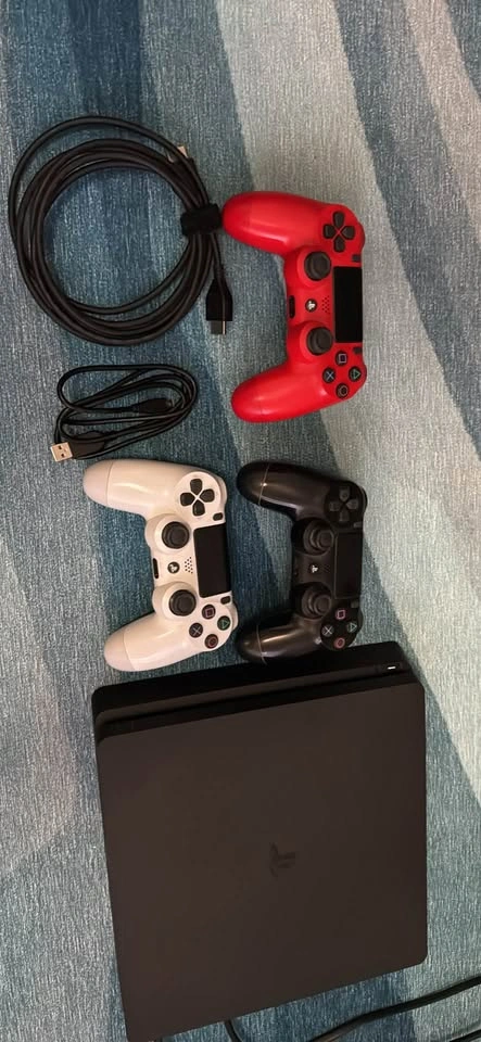 Sony PlayStation 4 Slim 1Tb Console w/ 3 Controllers & Cables - photo 3