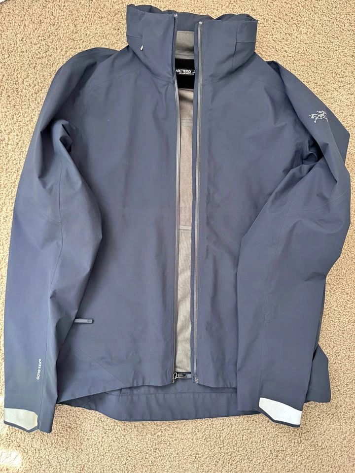 Arc'teryx A2B Commuter Hardshell M Gorotex