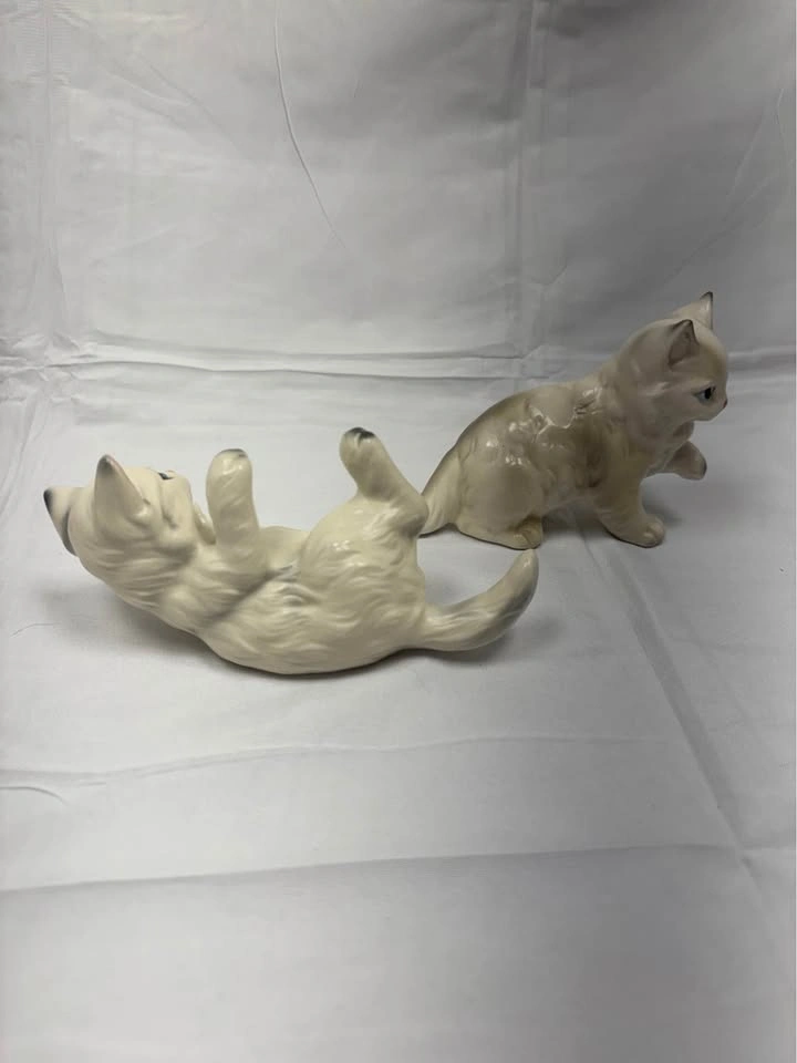 Vintage Ceramic Cat Figurines Japan - photo 2