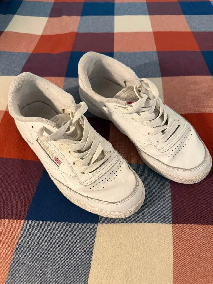 Reebok Classic White Leather Sneakers – Women’s US 7 - photo 2