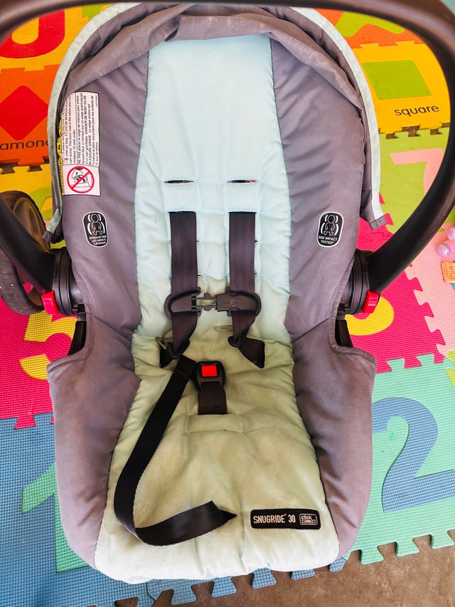 Stroller, Car Seat, and Base Set - photo 3