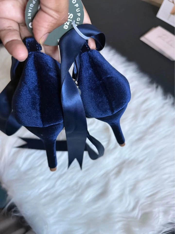 Brand New Velvet Shoes Navy Blue Size 39 - photo 4