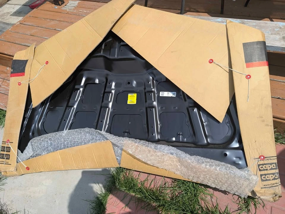 2009-2016 Venza New hood. - photo 3