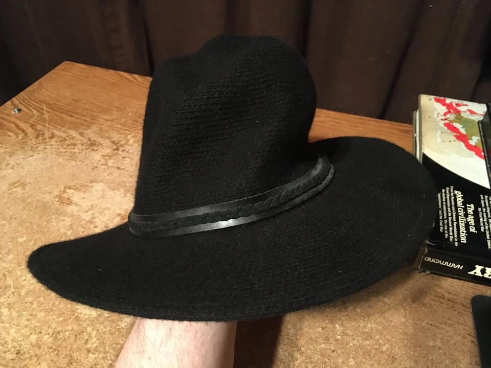 UNIVERSAL TREAD GOODS CO, WOMEN'S HAT BLACK NEW - photo 2