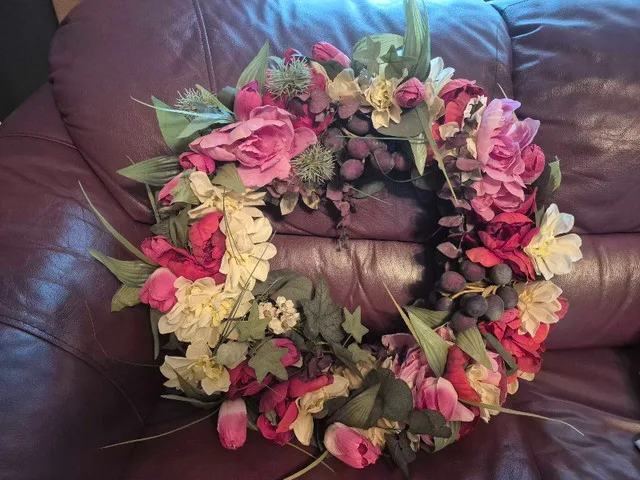 Grapevine 20" floral wreath image indicator(2)