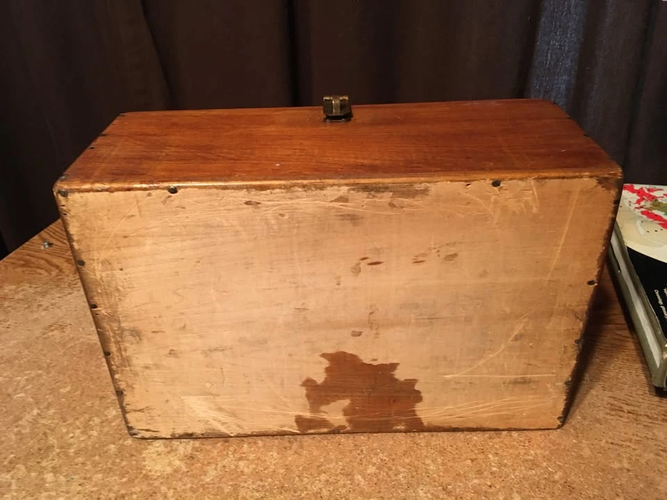Vintage Wooden Storage Box with Latch - photo 5