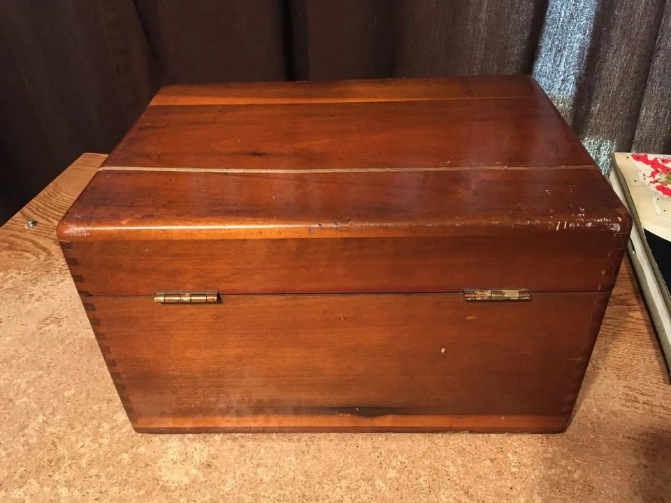 Vintage Wooden Storage Box - 12.75" x 9" x 7.25" - photo 2
