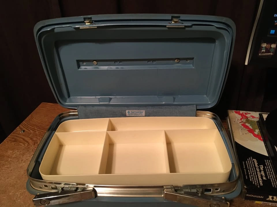 VINTAGE BLUE SAMSONITE MONTBELLO II LUGGAGE TRAVEL CASE - photo 2