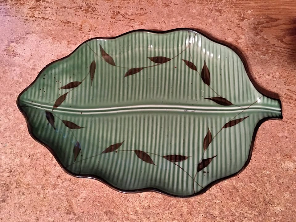 Decorative Ceramic Green Leaf Platter or Tray 14" X 9"