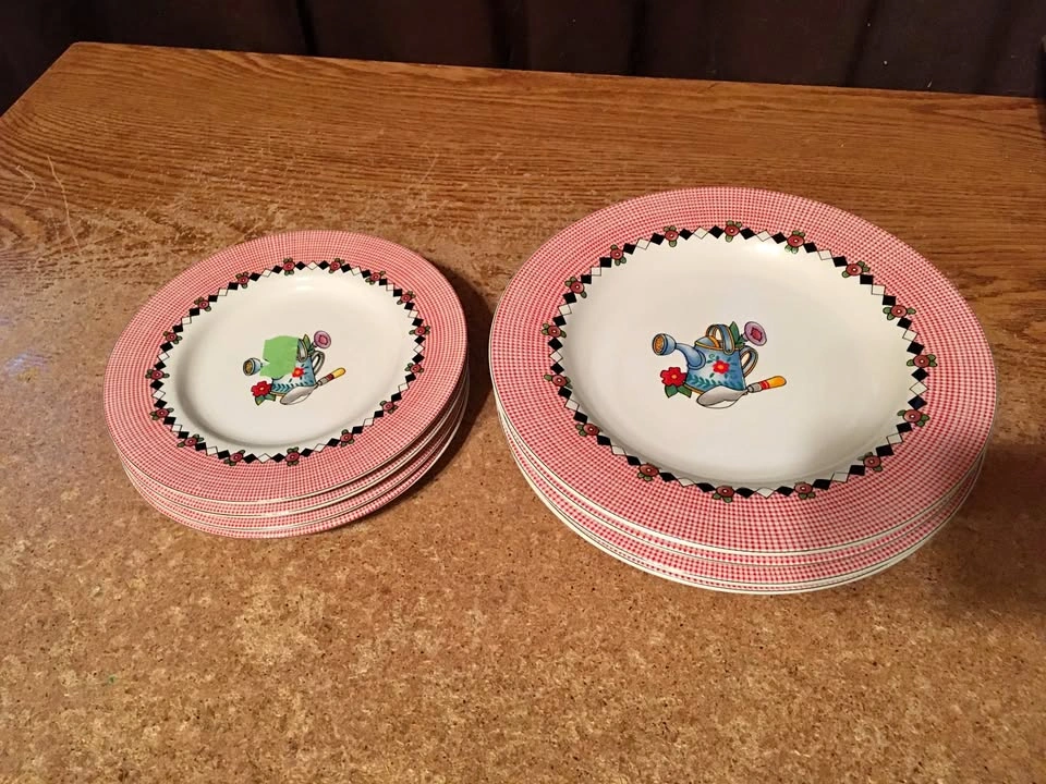Set of 8 Mary Engelbreit Sakura Stoneware Plates (1994)