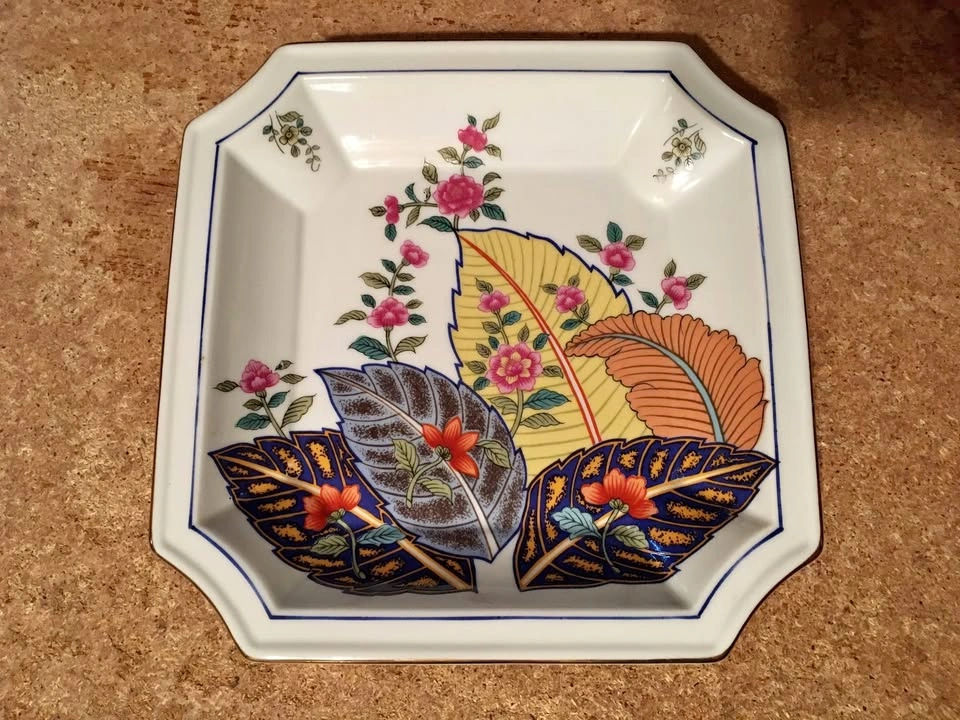 VINTAGE TOBACCO LEAF FINE CHINA DISH BY MANN GENUS NIKOTINIA 8”