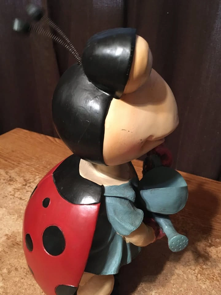 Ladybug Holding Watering Can Bobble Head Garden Statue - photo 4