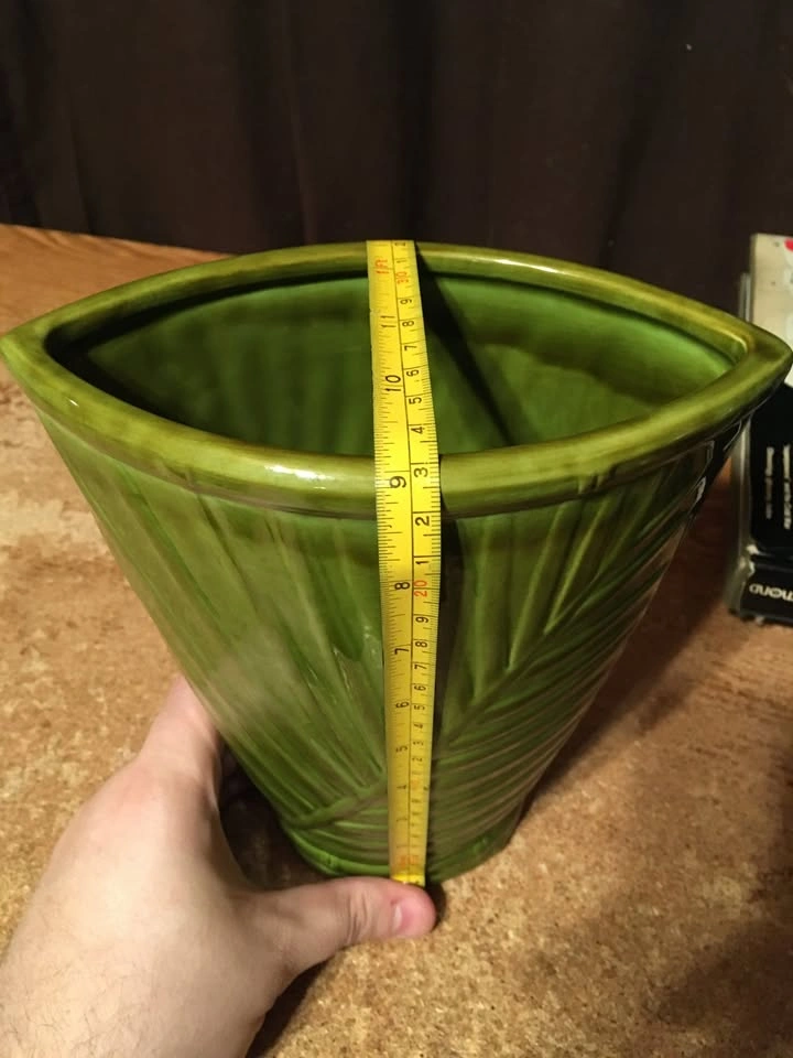 GREEN OVAL LEAF GARDEN PLANTER POT 9" TALL - photo 5