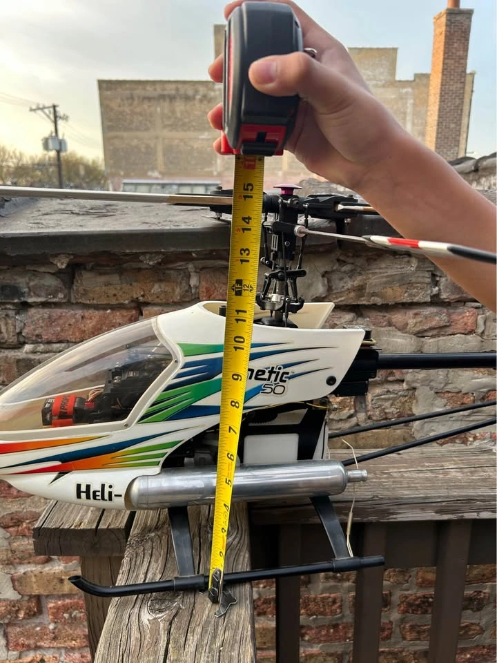 RC Helicopter + Accessories / Remote - photo 5