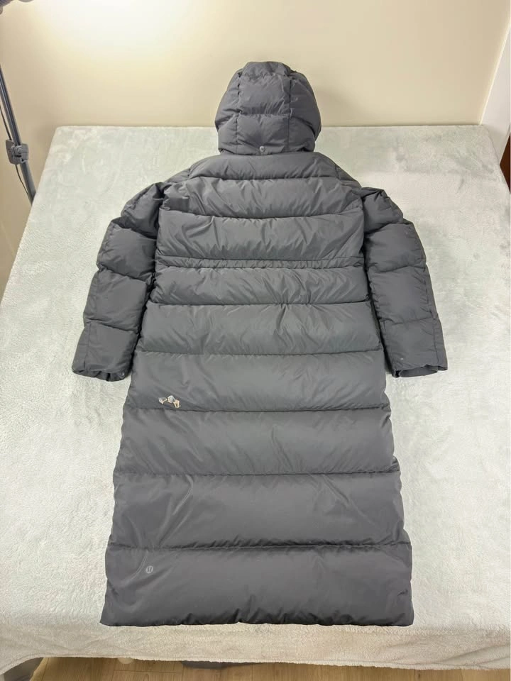 Lululemon Wunderpuff Long Hooded Puffer Jacket - Women's Size 2 - photo 2