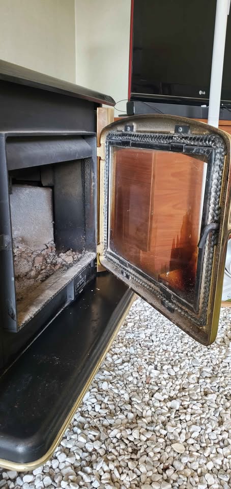 Iron Wood-Burning Stove with Brass Trim - photo 3