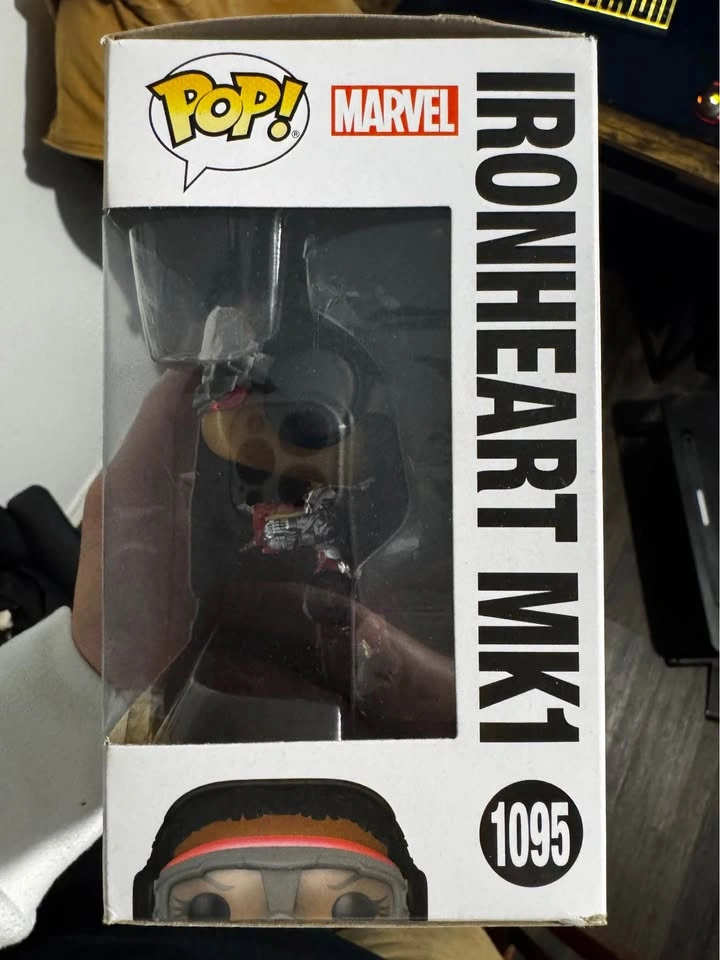 Ironheart MK 1 #1095 Funko POP Marvel (In-Box) - photo 2