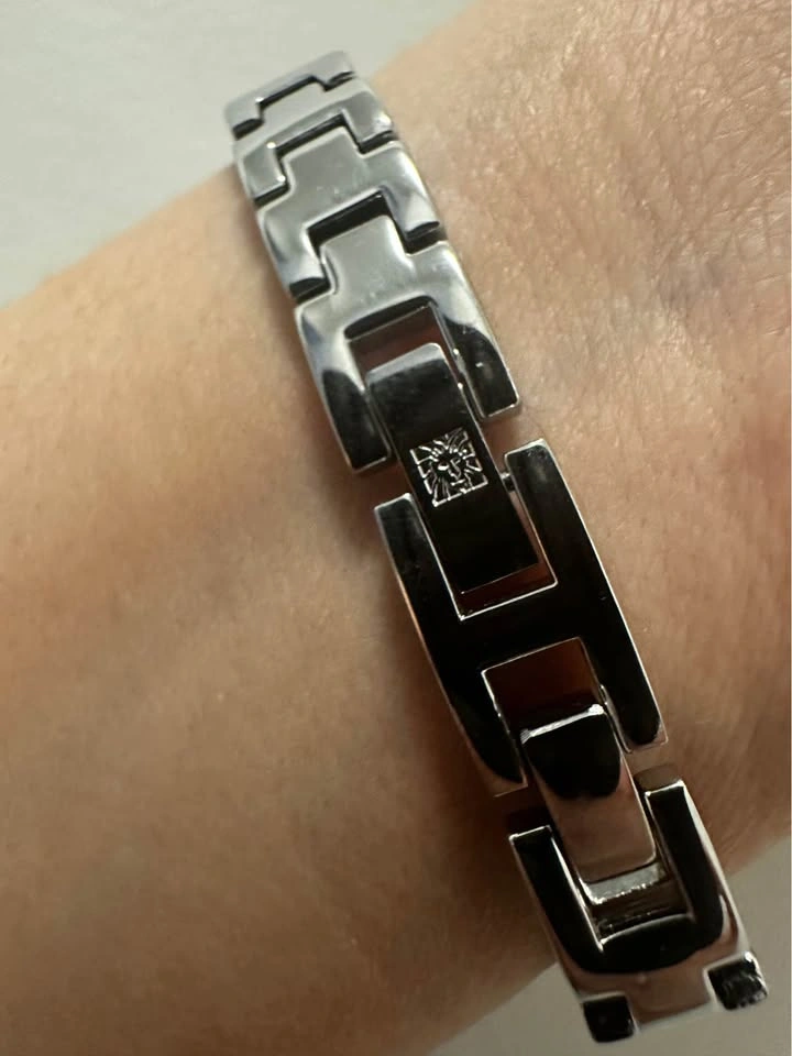 Anne Klein Diamond Two-Tone Wrist Watch Metal Band Bangle - photo 2
