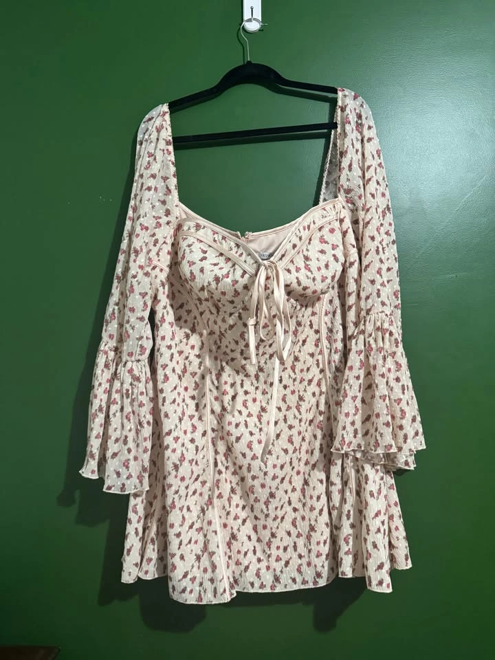3X Floral Mini Dress from Fashion Nova - photo 2