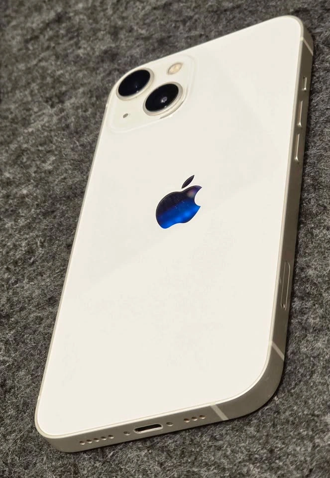iPhone 13 - Starlight | 128GB | Great Condition - photo 2