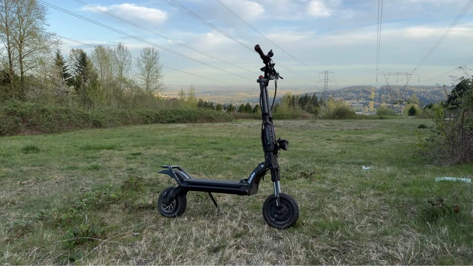 Kaabo Wolf King GTR Electric Scooter - photo 2