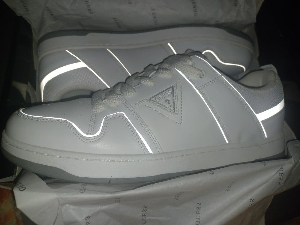 Guess shoes size 13 white in box