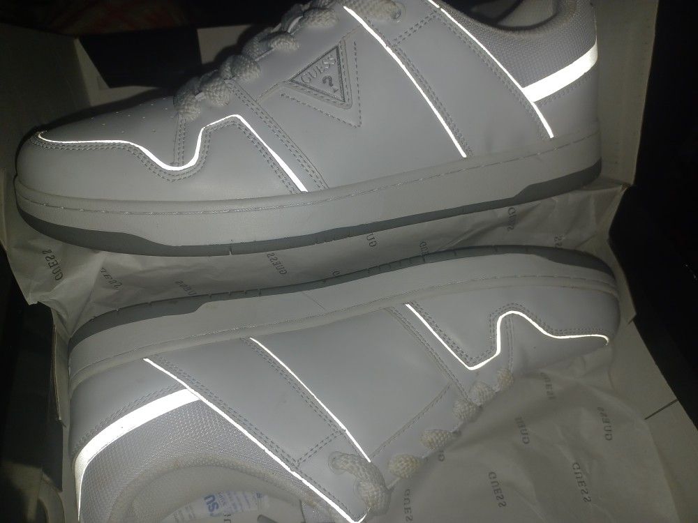 Guess shoes size 13 white in box - photo 3