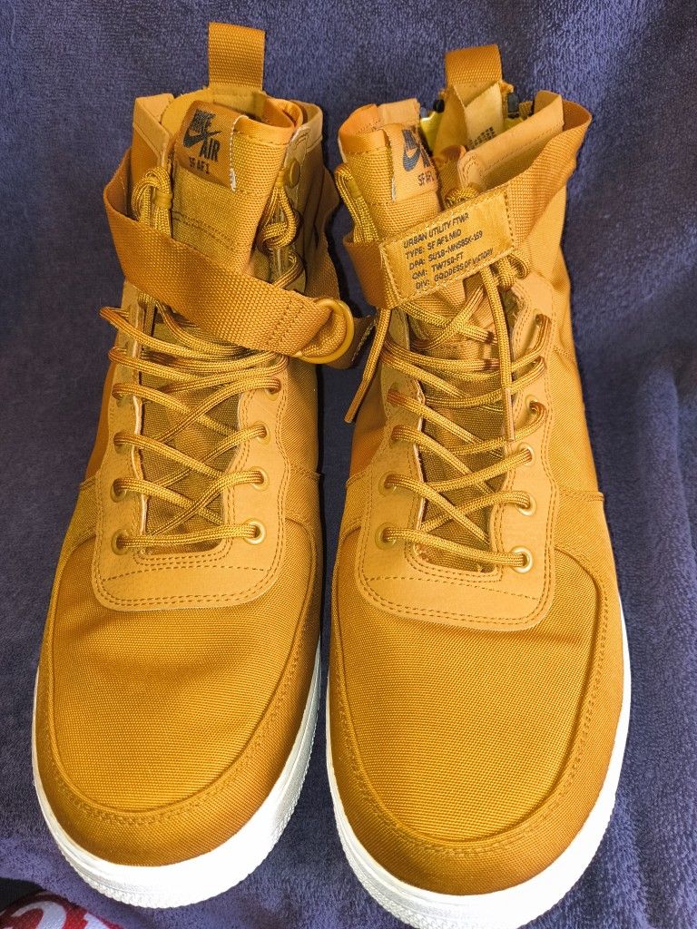 Nike SF Air Force 1 Mid Desert Ocher