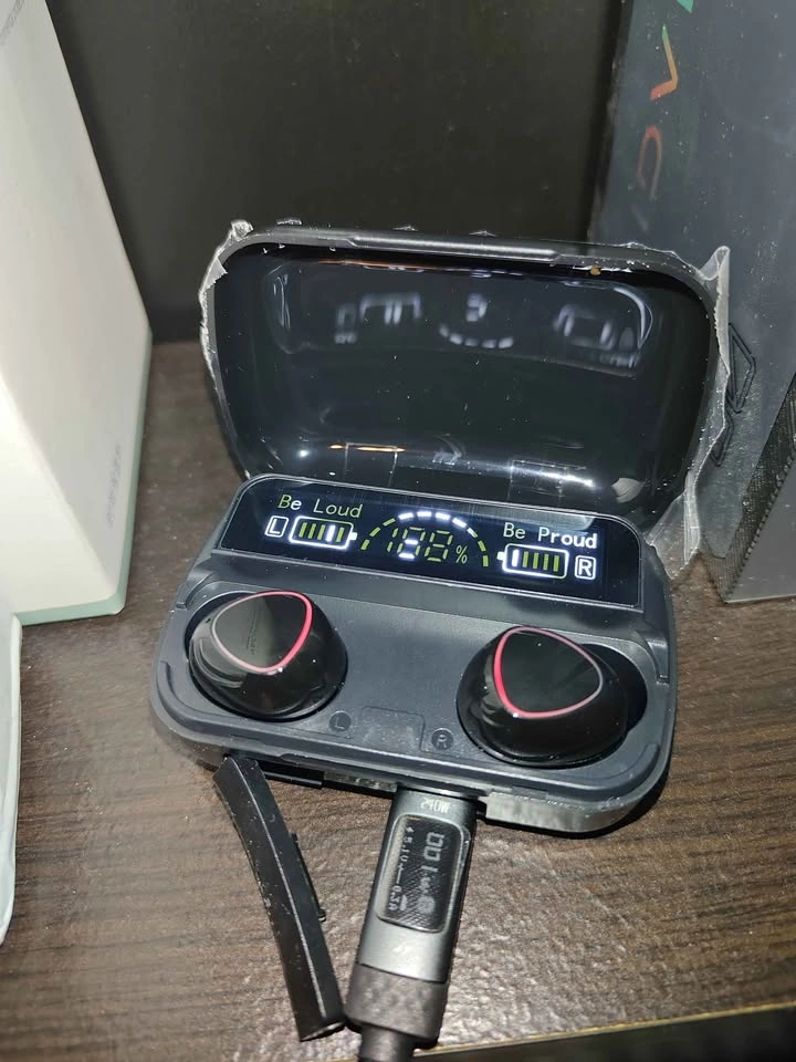New TWS Bluetooth Earphones - photo 2