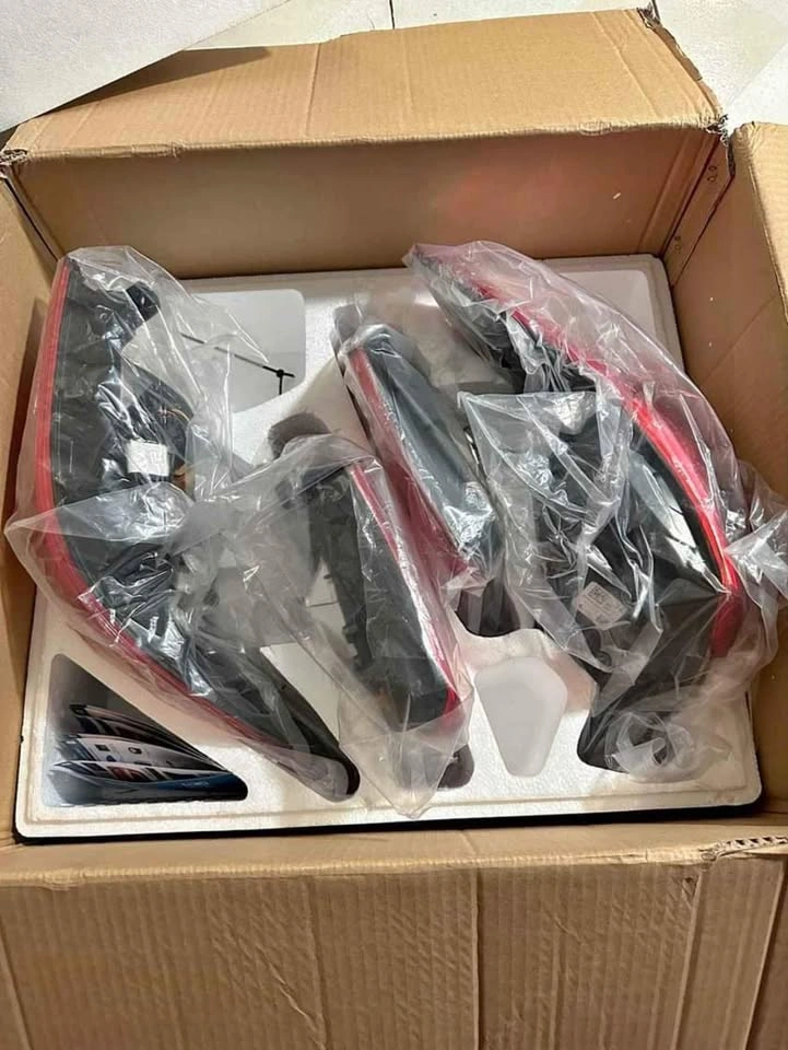 Honda Accord 10gen Tail Light - photo 2