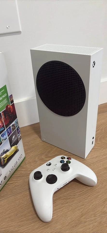 Xbox Series S 512GB SSD - Like New - photo 2