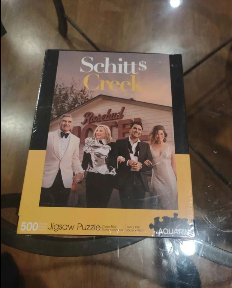 Schitts Creek 500 piece puzzle - photo 3