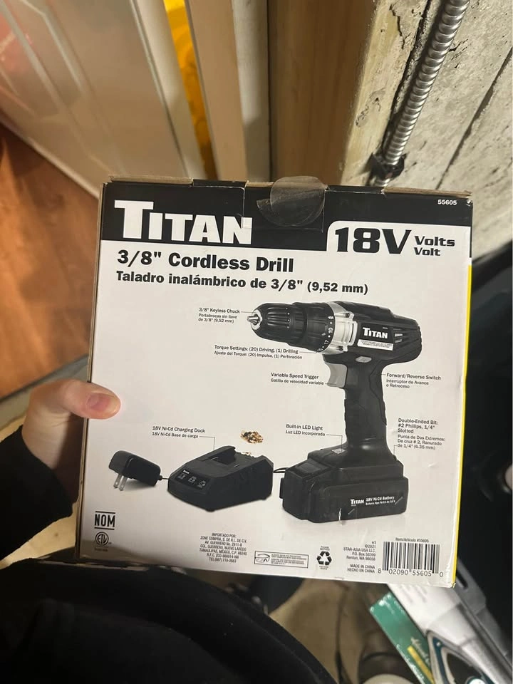 Titan 3/8" Cordless Drill 18Volts - photo 3
