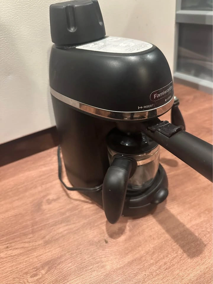 Coffee maker with milk frother - photo 4