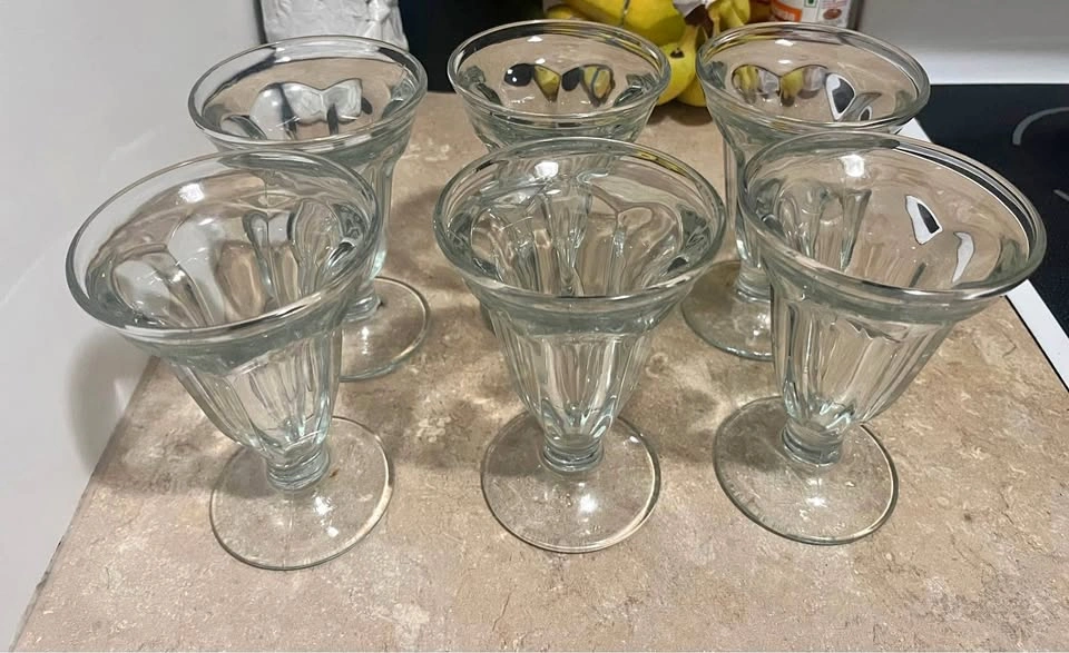 Set of 6 Sundae/ Dessert Glasses