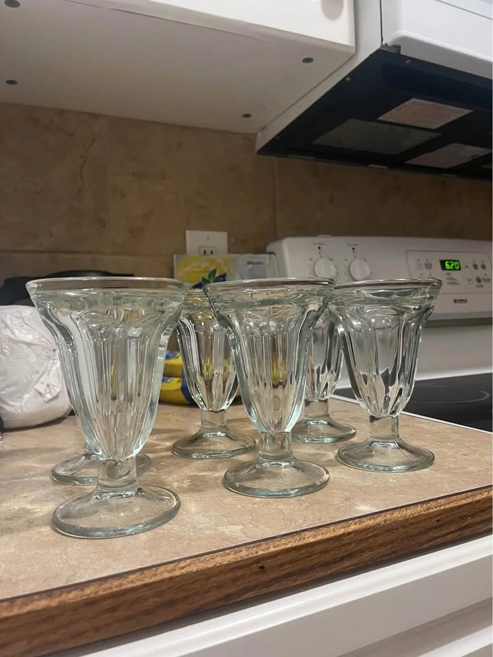 Set of 6 Sundae/ Dessert Glasses - photo 2