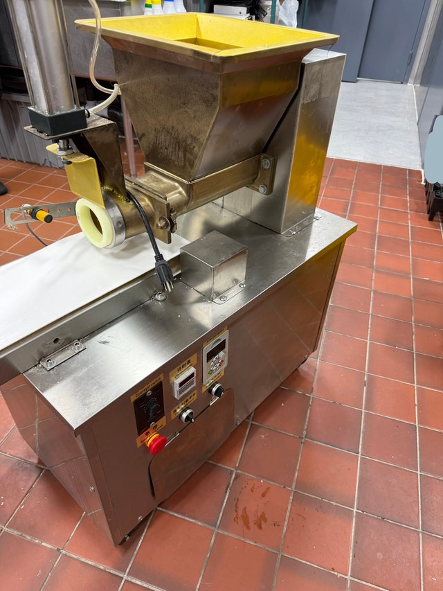 Commercial Dough Divider Machine - photo 3