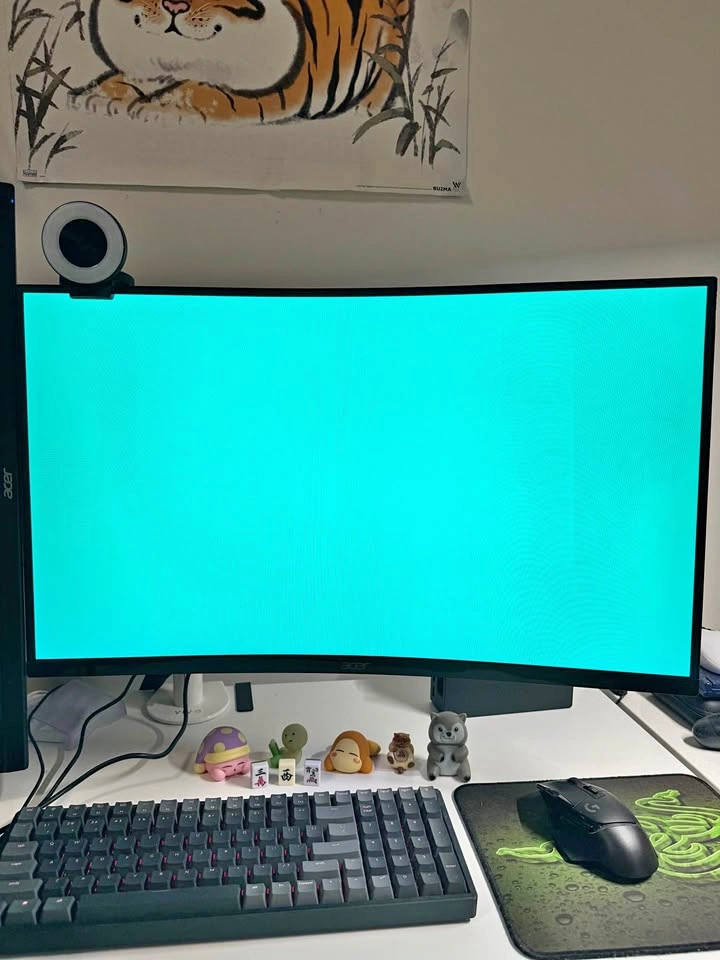 Acer Nitro ED270R 27” FHD Curved 165Hz Gaming Monitor