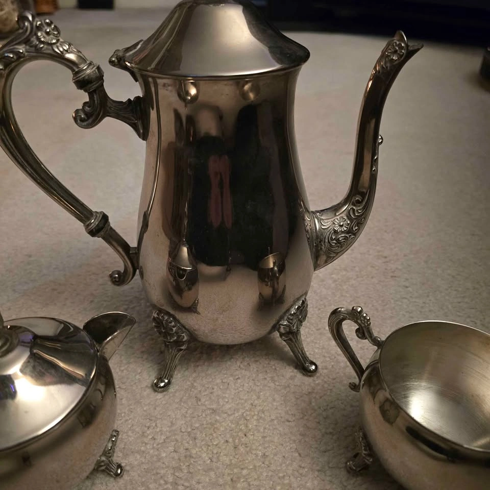 Silver Plated Tea Pot with Cream and Sugar Bowls - photo 2
