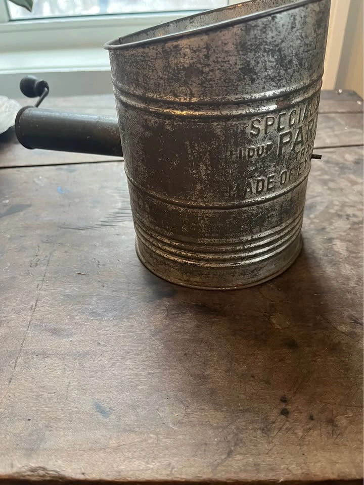 Vintage Paragon Tin Flour Sifter Hand Crank - photo 4