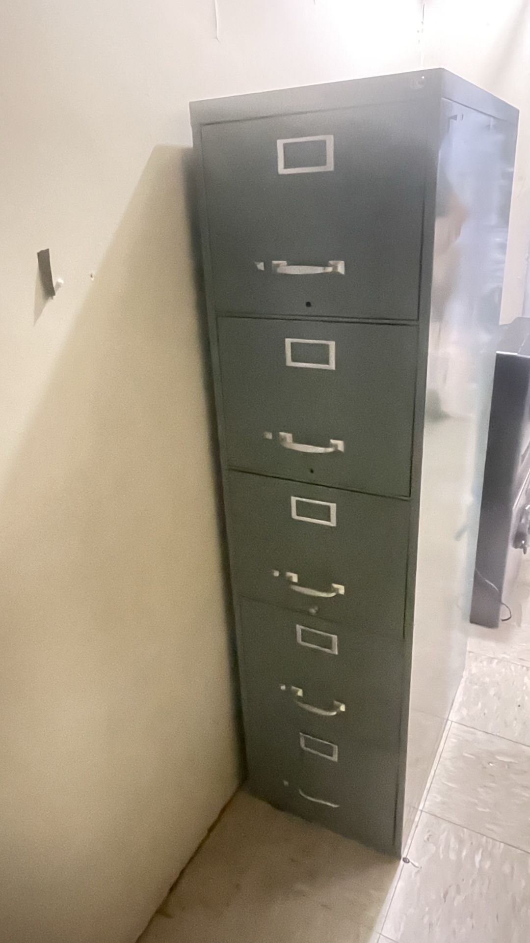 Free Steelmaster 5-Drawer All-Steel File Cabinet - photo 5