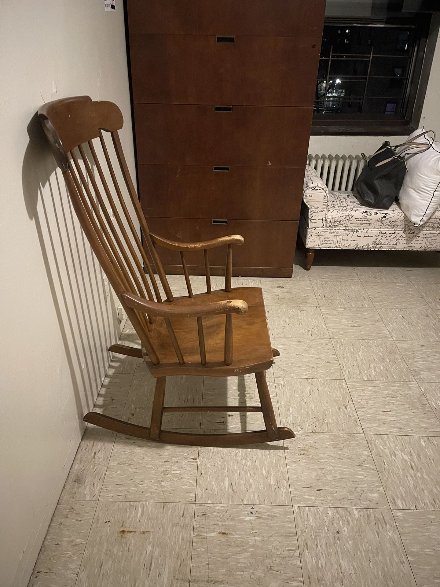 Vintage Solid Wood Rocking Chair For Sale - photo 2