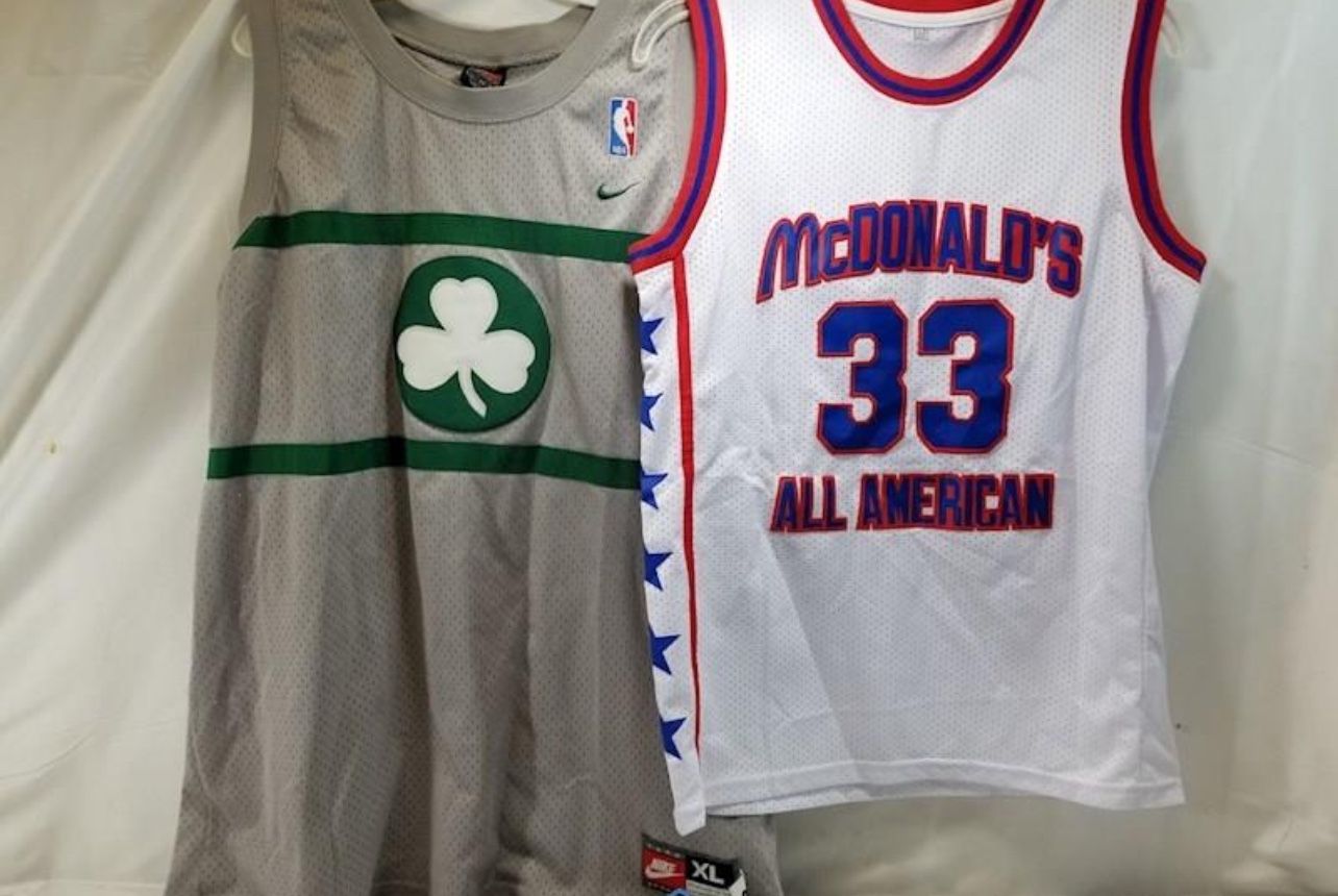 NBA Basketball Memorabilia Bundle Lot - Jerseys Etc - photo 5