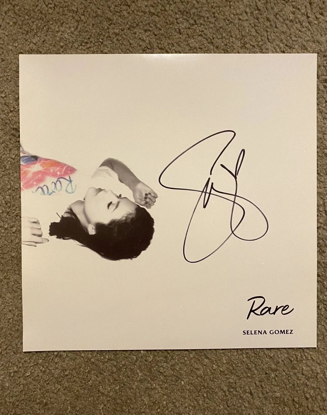 Selena Gomez Signed Autographed 12x12 Album Vinyl Rare - photo 2