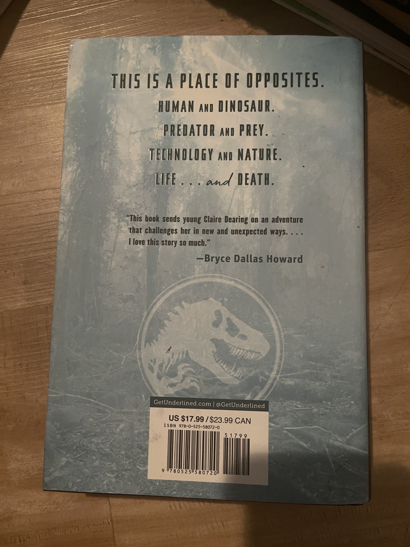 The Evolution of Claire (Jurassic World) Hardcover - 1st Edition - photo 2