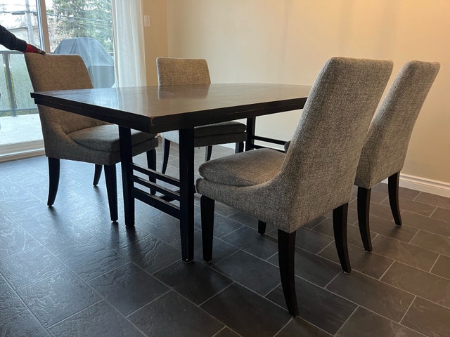 Dining Table - 71" L x 39.5" W x 30" H - photo 3