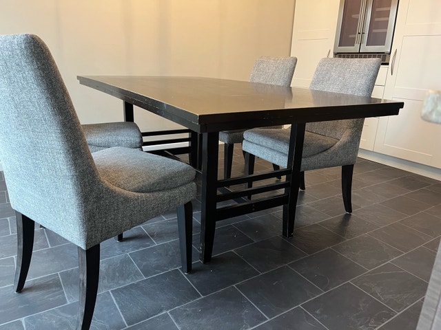 Dining Table - 71" L x 39.5" W x 30" H - photo 4