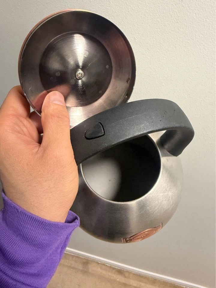 Stovetop Kettle | All Metal | Like New - photo 2